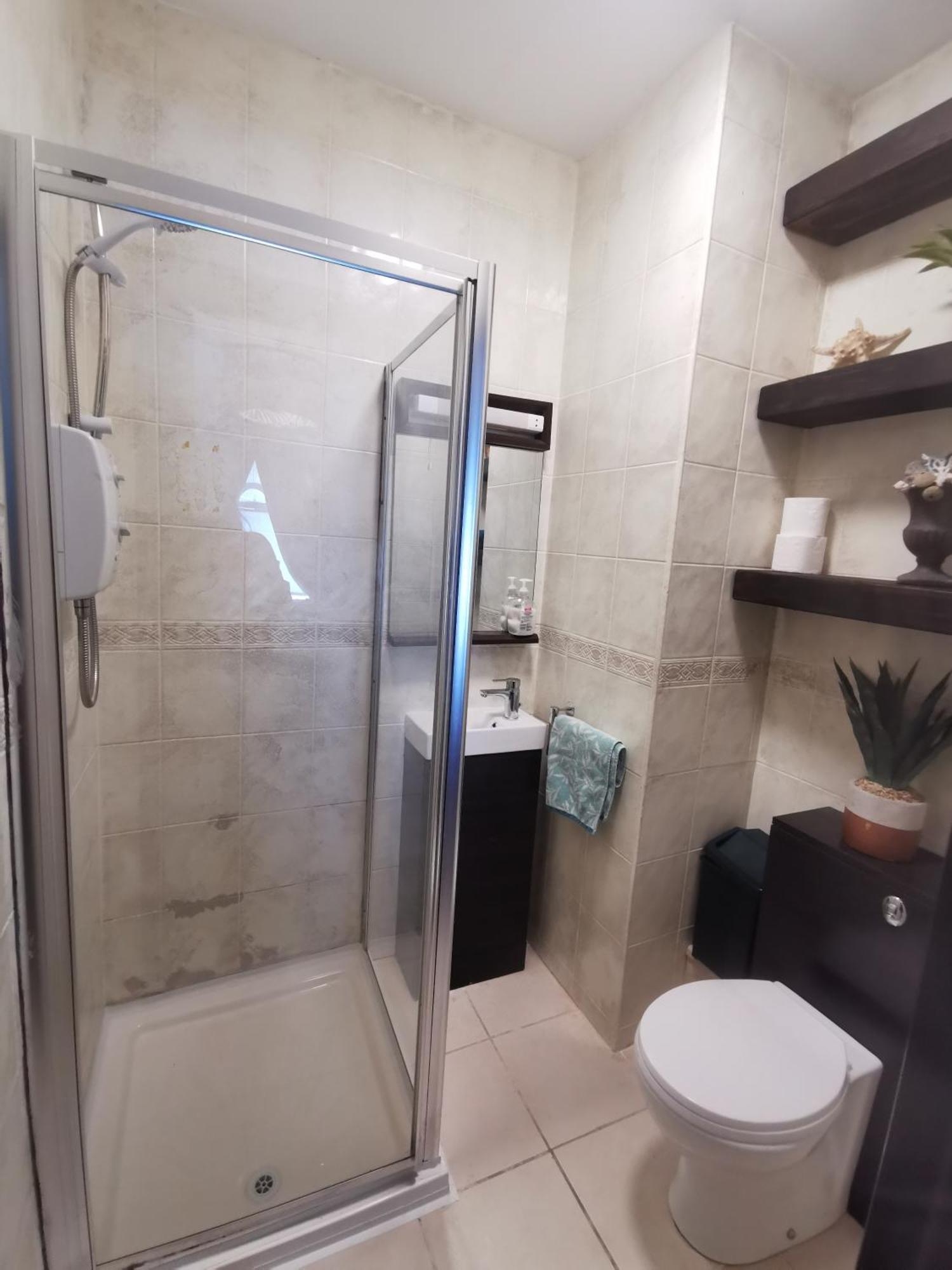 Апартаменты Palm Cove Bundoran Luxurious Sea View Balcony Free Wifi Netflix Sleeps 5 Экстерьер фото