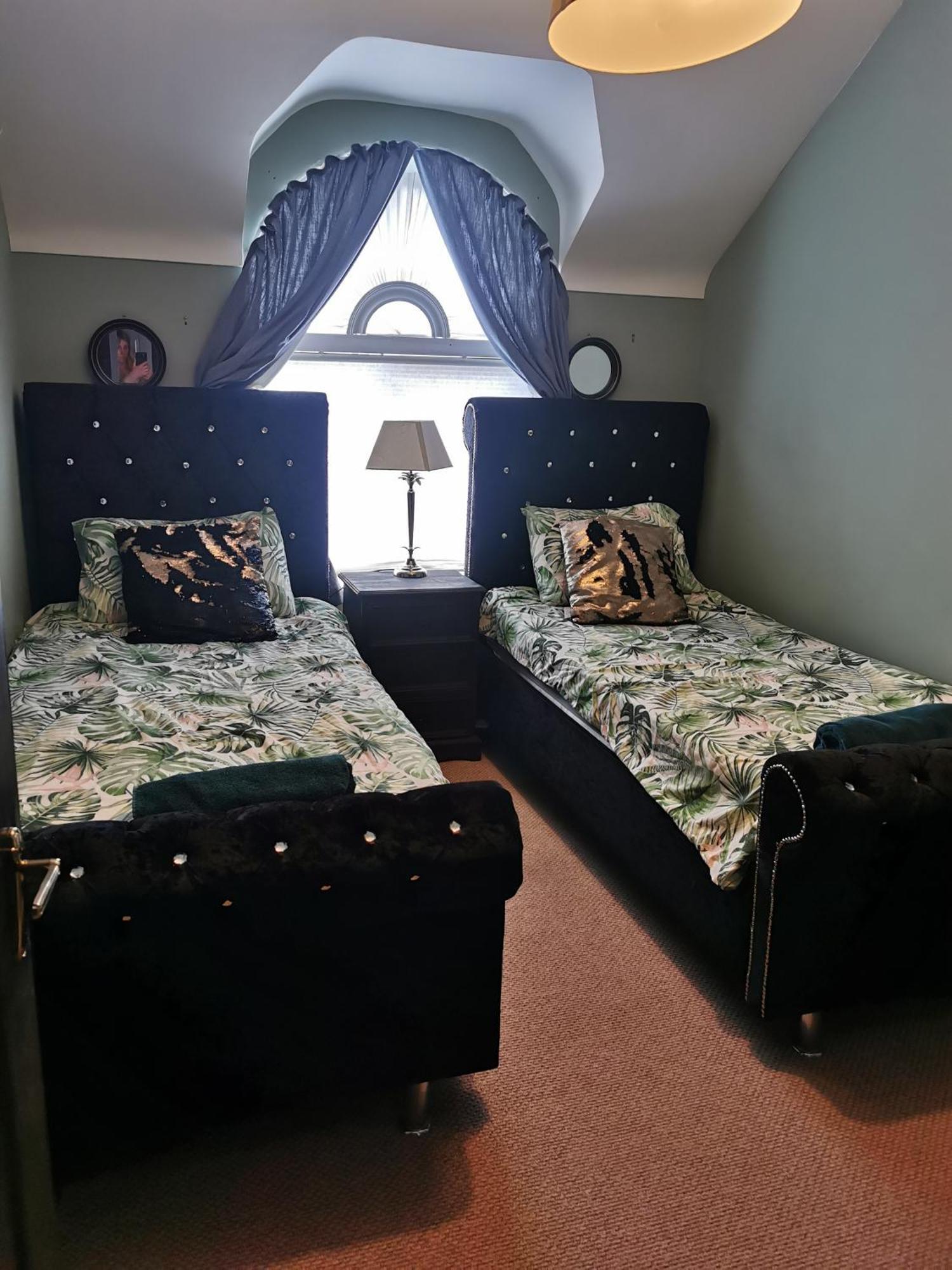Апартаменты Palm Cove Bundoran Luxurious Sea View Balcony Free Wifi Netflix Sleeps 5 Экстерьер фото